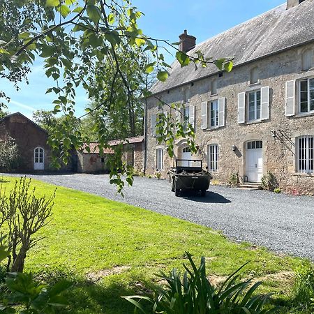 Domaine De L'Eau Partie Bed & Breakfast Carentan Bagian luar foto